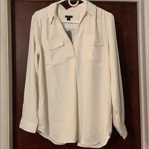 Anne Taylor Quarter Button Shirt